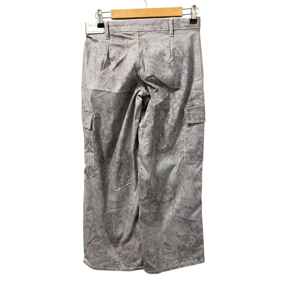 Madden Girl Distressed Gray Cargo Pants Junior Sz 1 Loose Fit Snake Print Textur - Picture 10 of 10
